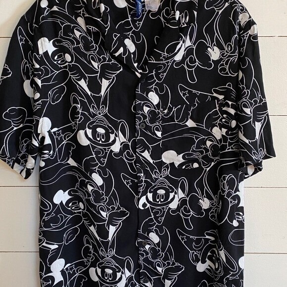 Disney Men's Mickey Casual Button Down Shirt RARE Sorcerer Divided M - EUC - Picture 12 of 14